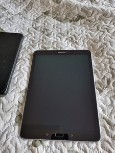Samsung Galaxy Tab S3 9.7" 32GB Wifi (2 foto / 4)