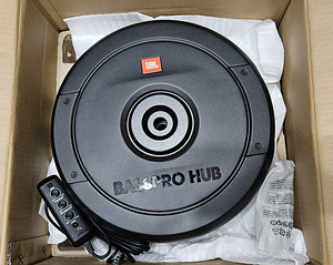 Aktiivsubwoofer JBL BassPro Hub 200W, UUS (2 foto / 6)