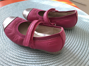Кожаные туфли от Clarks (3 фото из 3)