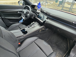 Peugeot 508 GT (4 foto / 5)