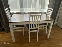 Обеденный стол + 3 стула