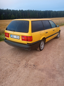 Фольксваген Пассат (3 фото из 6)
