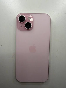 iPhone 15 (4 foto / 5)
