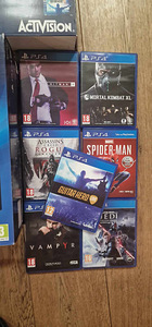 PS4 pro 1tb + 2 контроллера + Guitar Hero 2 гитары + игры (4 фото из 4)