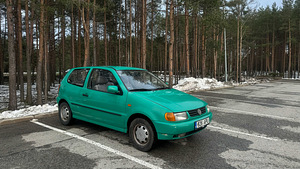 Volkswagen Polo (8 foto / 14)