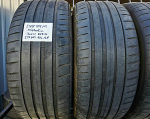 R19 rehvid 245 45 19 michelin 4mm 2tk olemas 4tk (1 foto / 2)