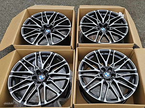 R22 BMW 5x120 Style 818m X5 X6 F15 F16 E70 E71 новые 4tk (2 фото из 6)