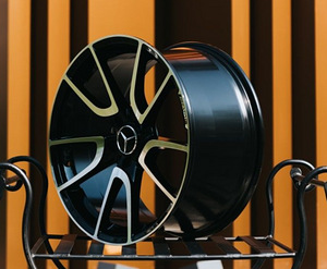 Veljed r18 MB5 x112 AMG Vito Viano V C E S jne Replica (2 foto / 3)