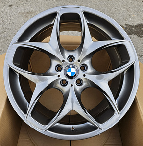 Veljed r20 5x120 BMW x5 x6 f15 f16 e70 e71 e53 uus komplekt (1 foto / 2)