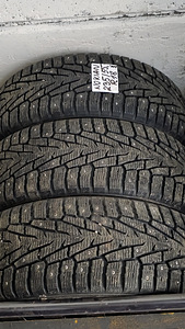 R18 rehvid 235 55 18 nokian 8mm 4tk (2 foto / 2)