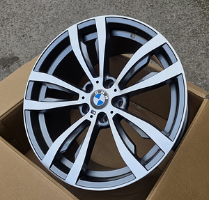 R20 veljed 5x120 BMW x5 x6 f15 f16 e70 e71 e53 469M - uued (3 foto / 4)