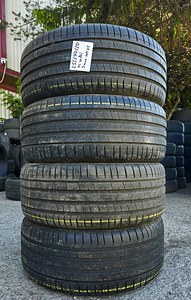 R20 rehvid 255 40 20 pirelli 7mm 4tk dot25 (1 foto / 1)