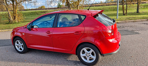 SEAT IBIZA (7 фото из 10)