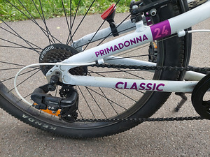 Детский велосипед для девочек Classic Primadonna 24" (5 фото из 8)