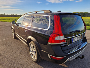 VOLVO XC70 AWD CLASSIC INTELLI SAFE MY16 2.4 D4 133kW (3 foto / 15)