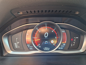 VOLVO XC70 AWD CLASSIC INTELLI SAFE MY16 2.4 D4 133kW (10 foto / 15)