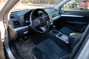 Subaru Outback 2.0D боксер (6 фото из 12)