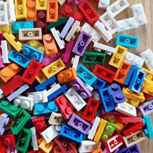 Lego 1x2 plaatide komplekt - 200tk (3 foto / 4)