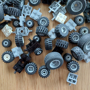 Lego rehvide ja kinnituste komplekt (4 foto / 4)