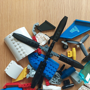 Lego lennuki/helikopteri ehitamise stardikomplekt (2 foto / 6)