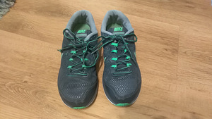 Nike tossud,s.37,5 (1 foto / 3)