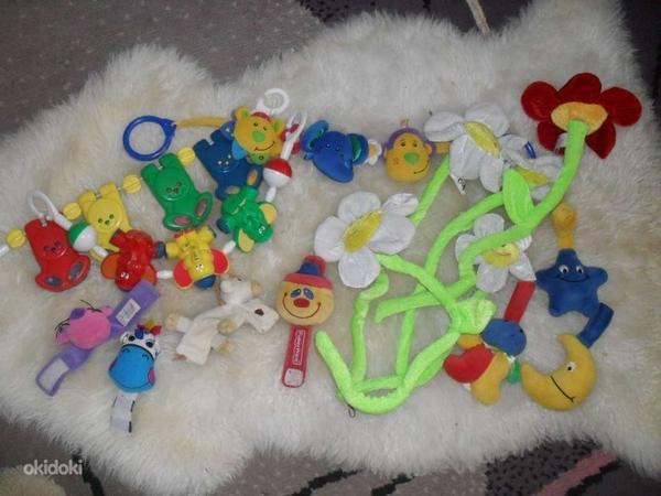 Komplekt mänguasju pisikesele (foto #1)