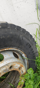 Шины с дисками 315/60 R22.5 (3 фото из 4)