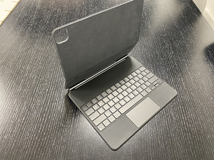 Magic Keyboard for iPad Pro 12.9‑inch (3 foto / 3)
