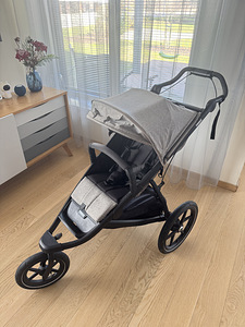 Thule Urban Glide 2 (2 фото из 6)