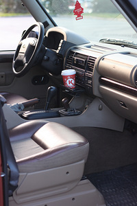 ПРОДАЕТСЯ LAND ROVER DISCOVERY II (13 фото из 15)