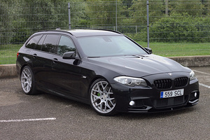 BMW F11 535D M Pack (3 foto / 12)