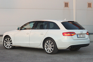 Продается Audi A4 B8 Facelift Quattro (4 фото из 13)