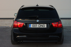 Продается BMW 325D LCI M PACK (5 фото из 15)
