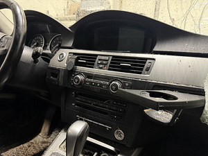 На запчасти e91 pre fl 325i (6 фото из 6)