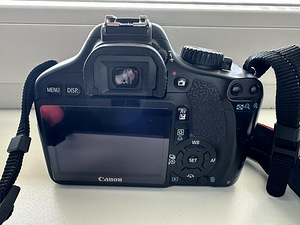 Canon EOS 550D + EF-S 18-55mm IS II Kit (3 foto / 3)