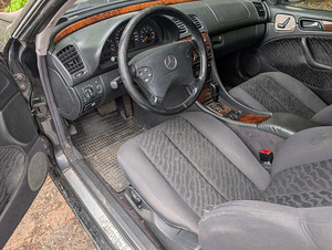 Mercedez-Benz CLK230 W208 145kw 2003a (6 foto / 10)