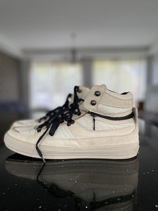 Burberry sneakers men (1 foto / 3)