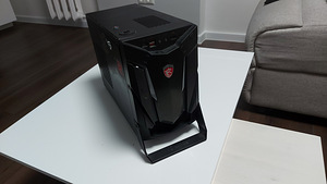 Nightblade 3 VR7RC i5-7400, 2x8GB (1 foto / 3)