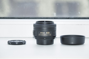 Nikon DX Nikkor 35 1.8G (1 foto / 2)