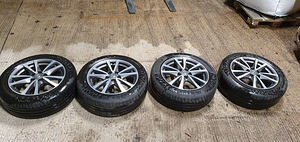 Toyota Avensis veljed + suverehvid Conti Premium Contact 6 (1 foto / 5)
