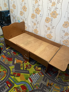 Детская кровать (3 фото из 3)