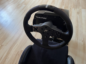 Fanatec CSL Elite bundle + Playseat Evolution Alcantara (4 foto / 4)