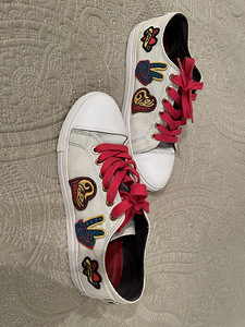 Tommy Hilfiger & Gigi Hadid sneakers (2 foto / 3)