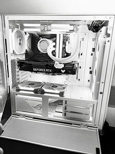 Tuf Gaming high-end pc (2 foto / 8)