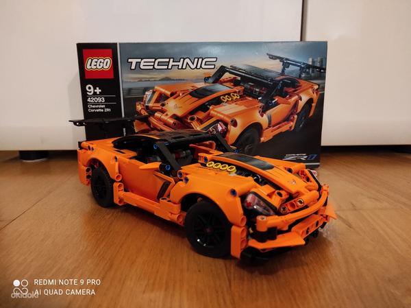 Lego Technic 42093 Chevrolet Corvette (foto #1)