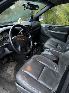 Chrysler grand voyager 2.8 crd stow n go (3 foto / 6)