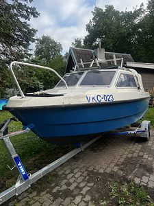 Флиппер 570 C категории + двигатель 75 л.с. 4-тактный + приц (1 фото из 8)