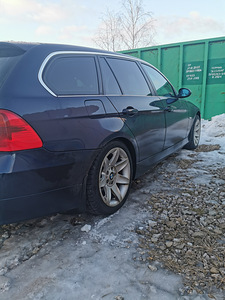 BMW 330 Xd (10 фото из 12)