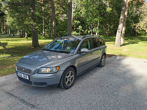 Продается Volvo V50 1.6D 80kW 2006 года выпуска, нуждающийся