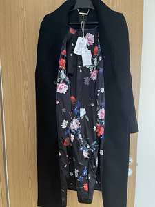 Ted Baker mantel (2 foto / 5)